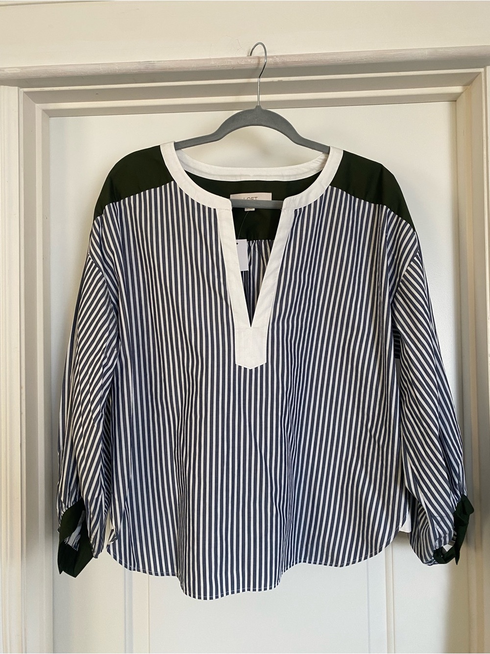 LOFT Blouse Womens Large Blue White Striped Coastal Preppy Oversized V-Neck Top